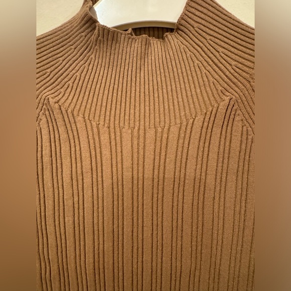 Aritzia brown sweater dress - Picture 5 of 6